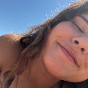 Meet your Posher, Cecelia